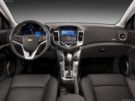 Chevrolet Cruze 2013: салон