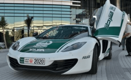 Автомобили полиции Дубая - Bugatti Veyron и другие2