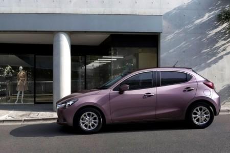 Mazda 2 II поколения: экстерьер