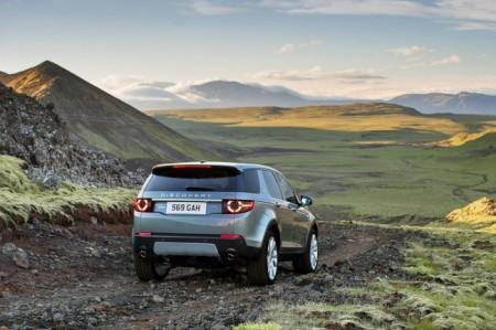 Land Rover Discovery Sport: вид сзади