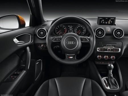 Audi A1 Sportback 2015 салон