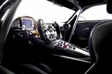гоночный Mercedes-AMG GT3 салон