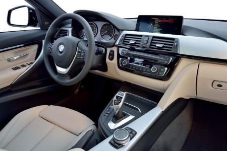 BMW 3-Series 2016 салон