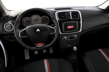 Renault Sandero RS - салон