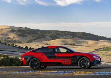 беспилотный Audi RS7 Concept