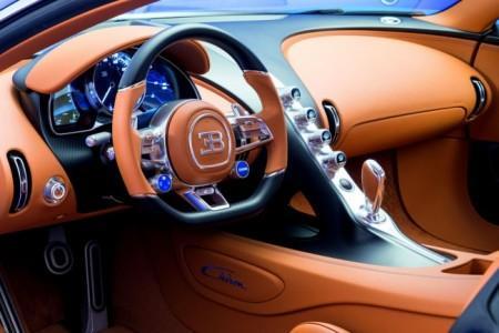 Bugatti Chiron - салон