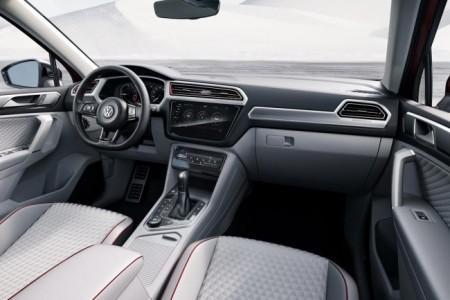 Volkswagen Tiguan GTE Active Concept - салон