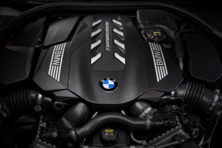 BMW 8-Series G15 - двигатель M850i