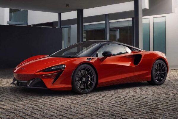 Новый McLaren Artura